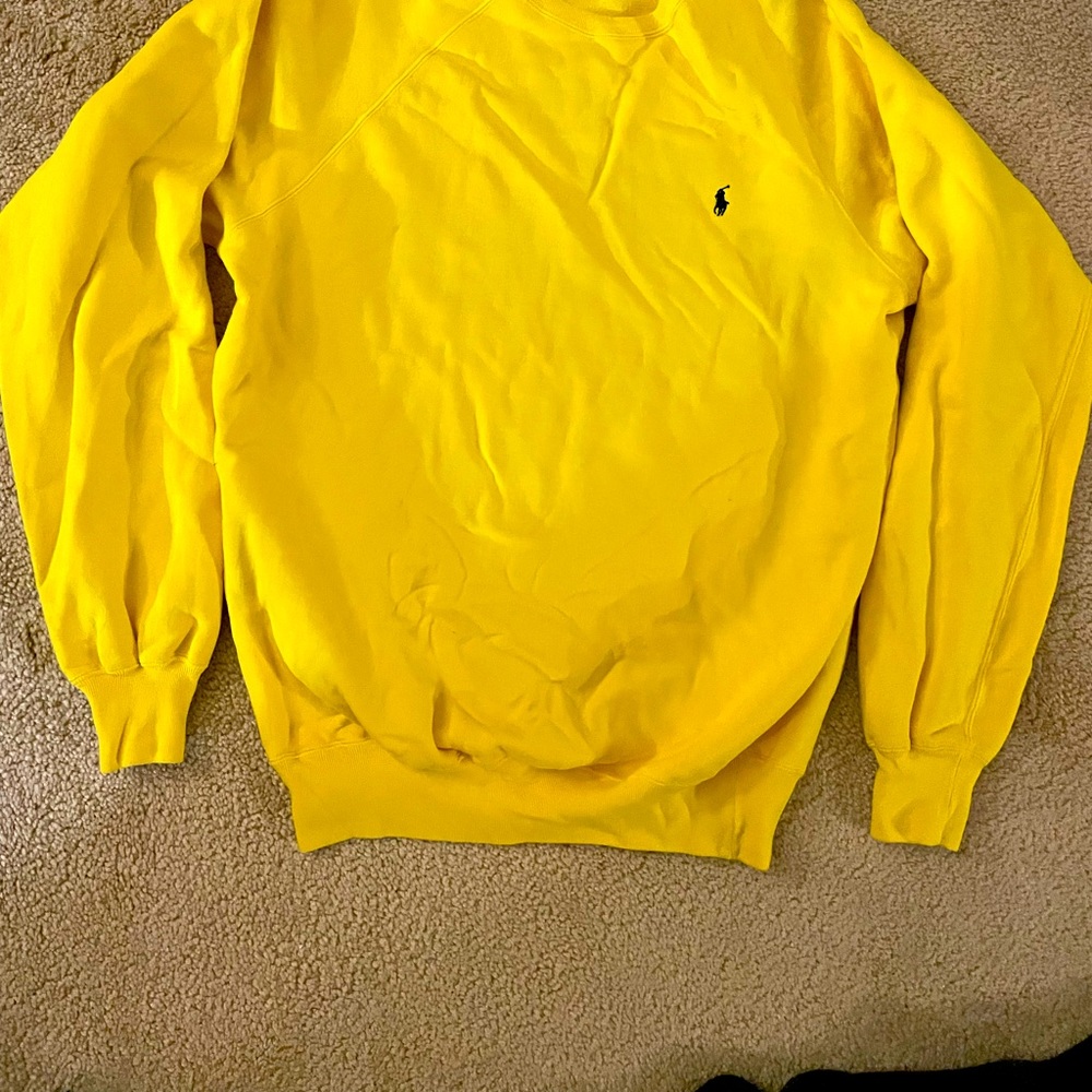 Polo yellow sweatshirt in great condition
